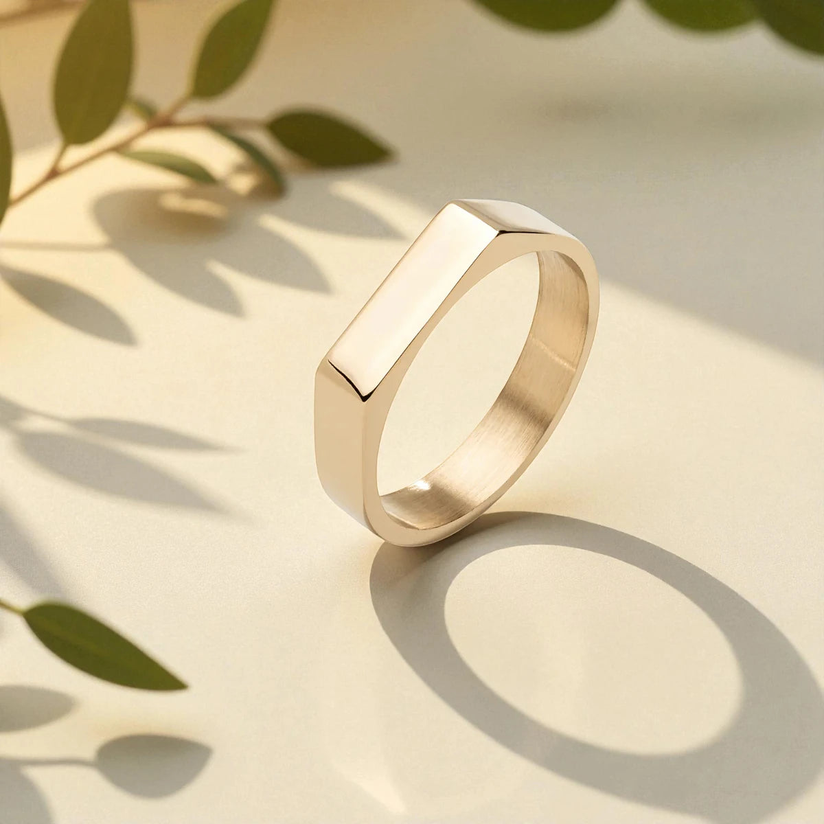 Rectangle Signet Ring (Gold)